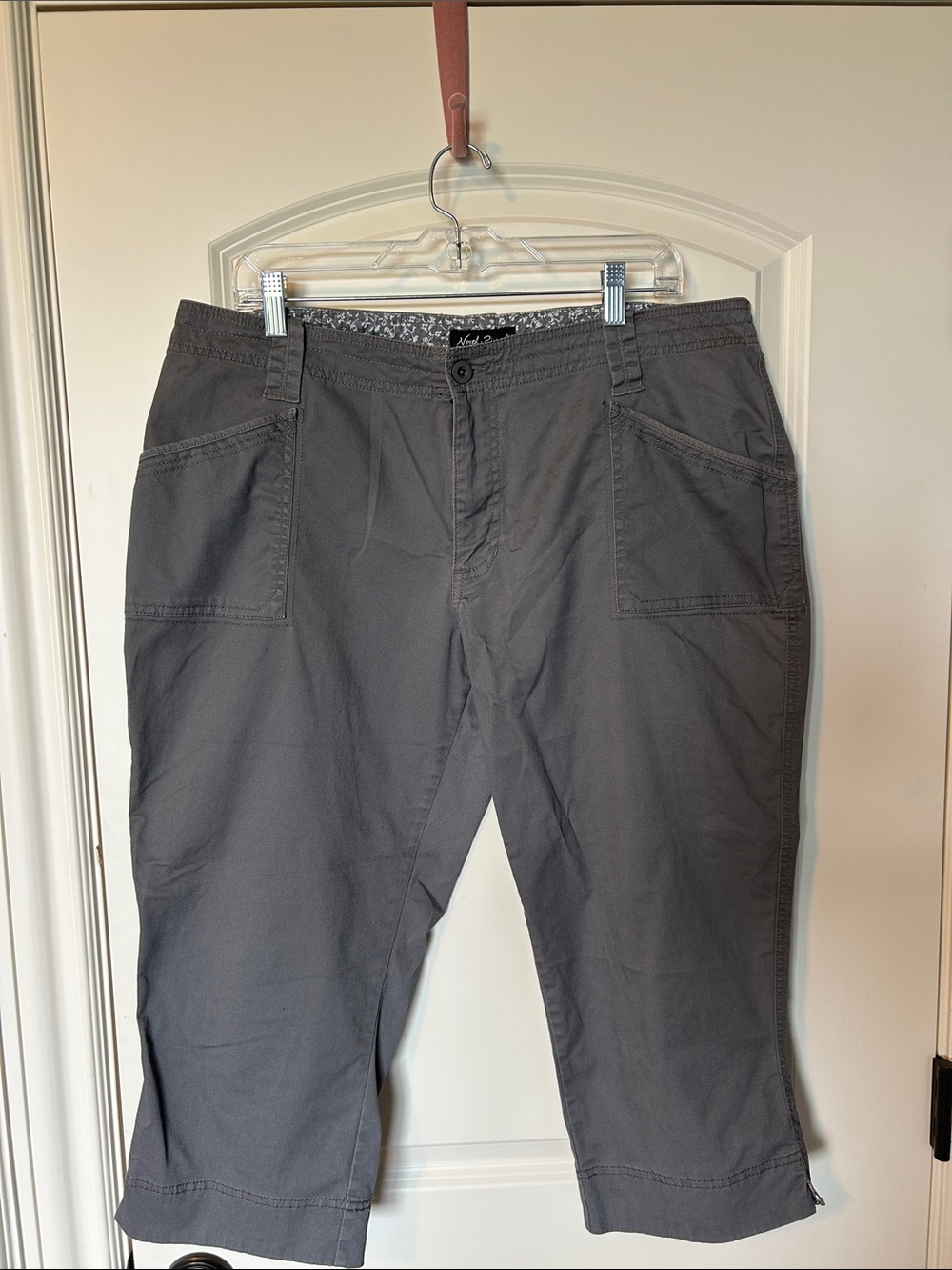 North River Women's Capri Pants, 16
